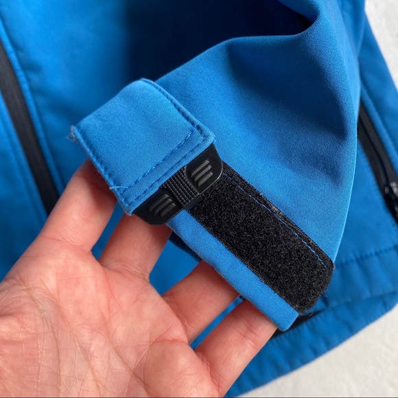 ⛰ RUSSELL BLUE HIKING JACKET! - Picture 11 of 14